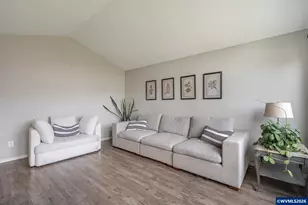849 E 9th Ct, Lafayette, OR 97127 - Photo 8