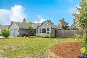 849 E 9th Ct, Lafayette, OR 97127 - Photo 2