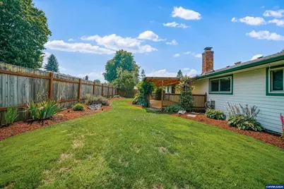 4652 Princess Ct NE, Salem, OR 97305 - Photo 36