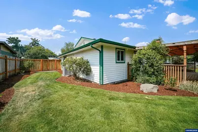 4652 Princess Ct NE, Salem, OR 97305 - Photo 38