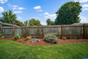 4652 Princess Ct NE, Salem, OR 97305 - Photo 34