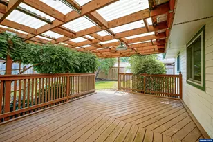 4652 Princess Ct NE, Salem, OR 97305 - Photo 32