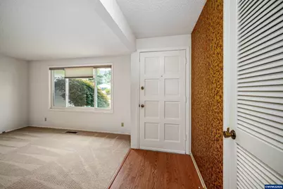 4652 Princess Ct NE, Salem, OR 97305 - Photo 4