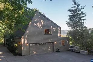 341 Maple Hill Dr NW, Salem, OR 97304 - Photo 10