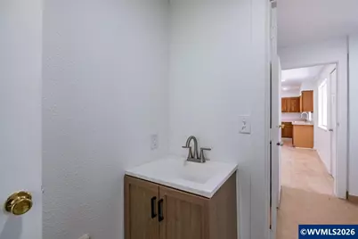 215 N Polk St, Independence, OR 97351 - Photo 26