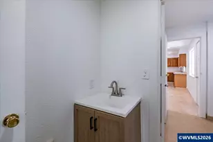215 N Polk St, Independence, OR 97351 - Photo 26
