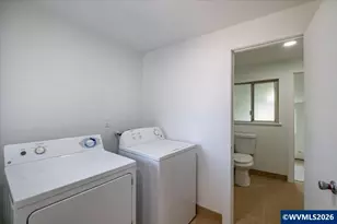 215 N Polk St, Independence, OR 97351 - Photo 28