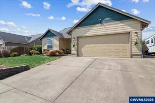 3480 Bald Eagle Dr, Lebanon, OR 97355 - Photo 2