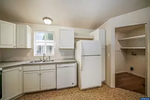 2868 Tide Ct NE, Salem, OR 97305 - Photo 16