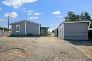 2868 Tide Ct NE, Salem, OR 97305 - Photo 2