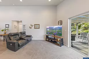1590 SE Barberry Ave, Dallas, OR 97338 - Photo 16