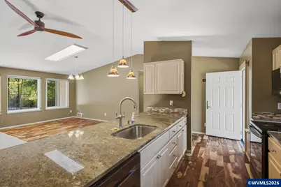 20658 Abiqua Rd N, Scotts Mills, OR 97375 - Photo 10