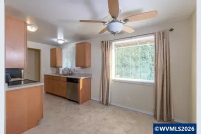 1090 Denise St SE, Salem, OR 97306 - Photo 10