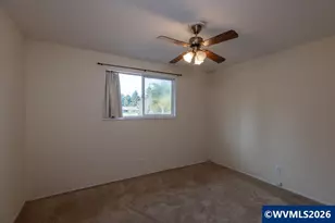1090 Denise St SE, Salem, OR 97306 - Photo 16