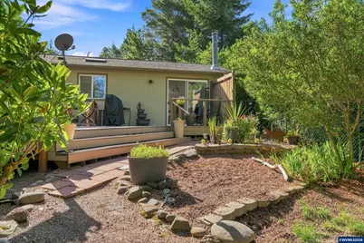 607 Glenbrook Cir, Florence, OR 97439 - Photo 26