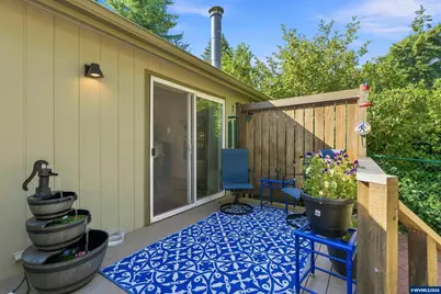 607 Glenbrook Cir, Florence, OR 97439 - Photo 24