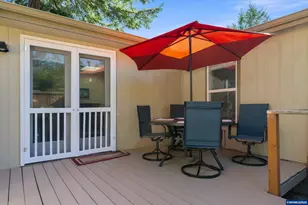607 Glenbrook Cir, Florence, OR 97439 - Photo 30