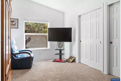 607 Glenbrook Cir, Florence, OR 97439 - Photo 14