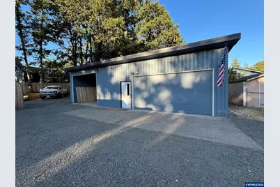 438 NW Douglas St, Dallas, OR 97338 - Photo 4