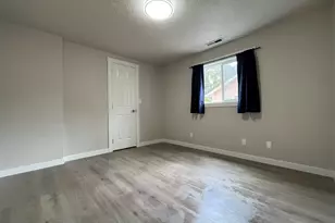 438 NW Douglas St, Dallas, OR 97338 - Photo 18