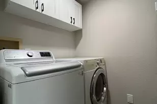 438 NW Douglas St, Dallas, OR 97338 - Photo 20