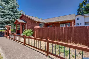 645 NW Kings Bl, Corvallis, OR 97330 - Photo 2