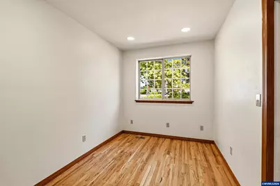 645 NW Kings Bl, Corvallis, OR 97330 - Photo 18