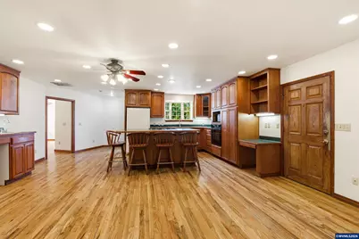 645 NW Kings Bl, Corvallis, OR 97330 - Photo 6