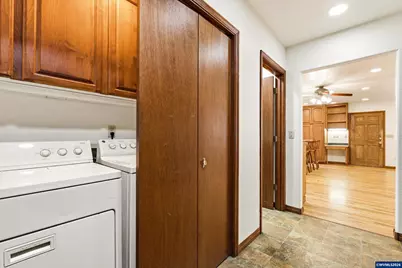 645 NW Kings Bl, Corvallis, OR 97330 - Photo 24