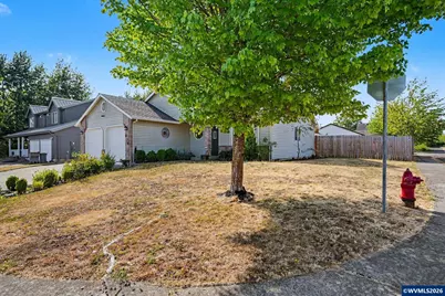 221 W Lincoln St, Carlton, OR 97111 - Photo 2
