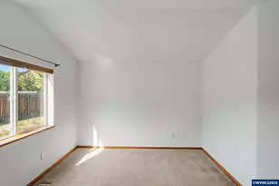221 W Lincoln St, Carlton, OR 97111 - Photo 28