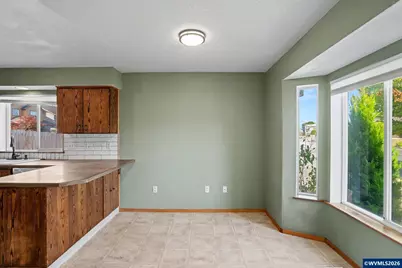 221 W Lincoln St, Carlton, OR 97111 - Photo 18