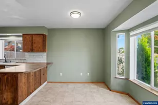 221 W Lincoln St, Carlton, OR 97111 - Photo 18