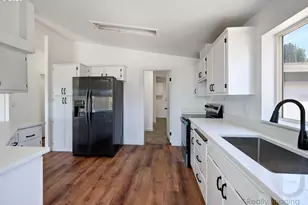 11105 Main #14 St, Donald, OR 97020 - Photo 8