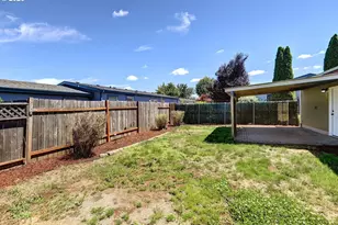 11105 Main #14 St, Donald, OR 97020 - Photo 4
