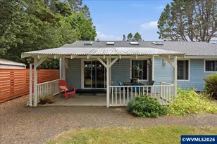 205 NW Lancer St, Lincoln City, OR 97367 - Photo 18
