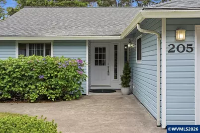 205 NW Lancer St, Lincoln City, OR 97367 - Photo 2
