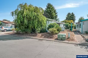 300 SE Lacreole Dr, Dallas, OR 97338 - Photo 22