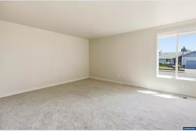 4384 Ermine St SE, Albany, OR 97322 - Photo 12