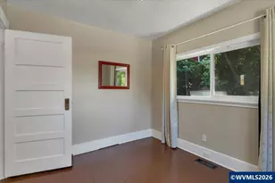 880 Thompson Ave NE, Salem, OR 97301 - Photo 8
