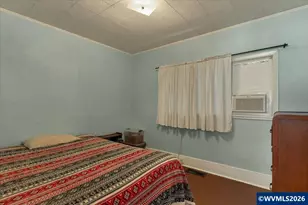 880 Thompson Ave NE, Salem, OR 97301 - Photo 12