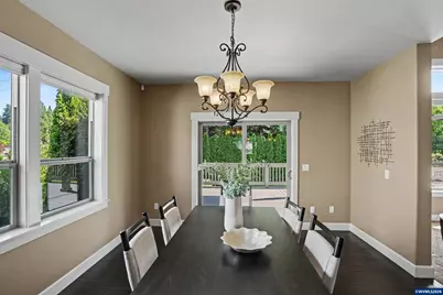 822 Majestic View Av SE, Salem, OR 97306 - Photo 16