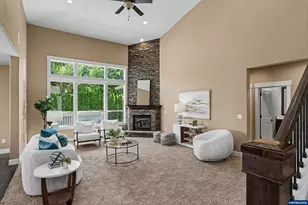 822 Majestic View Ave SE, Salem, OR 97306 - Photo 8
