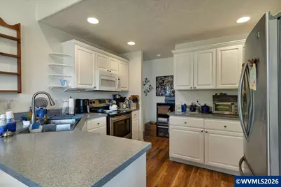 1268 S 7th St, Independence, OR 97351 - Photo 18