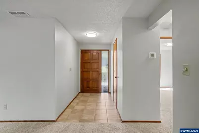 1643 Sunrise Cir NW, Salem, OR 97304 - Photo 4