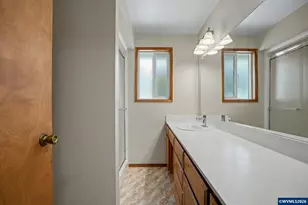 1643 Sunrise Cir NW, Salem, OR 97304 - Photo 20