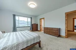 47555 McKenzie Hwy, Vida, OR 97488 - Photo 42