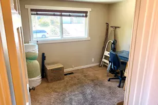 1053 Windemere Dr NW, Salem, OR 97304 - Photo 14