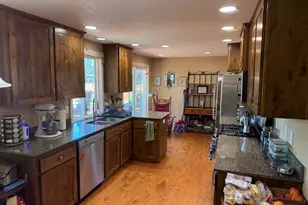 1053 Windemere Dr NW, Salem, OR 97304 - Photo 6