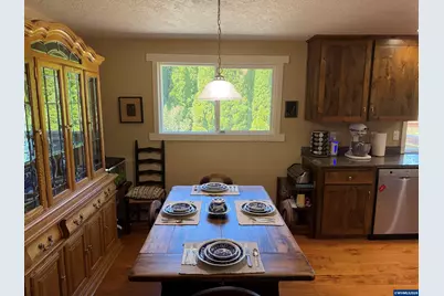 1053 Windemere Dr NW, Salem, OR 97304 - Photo 8